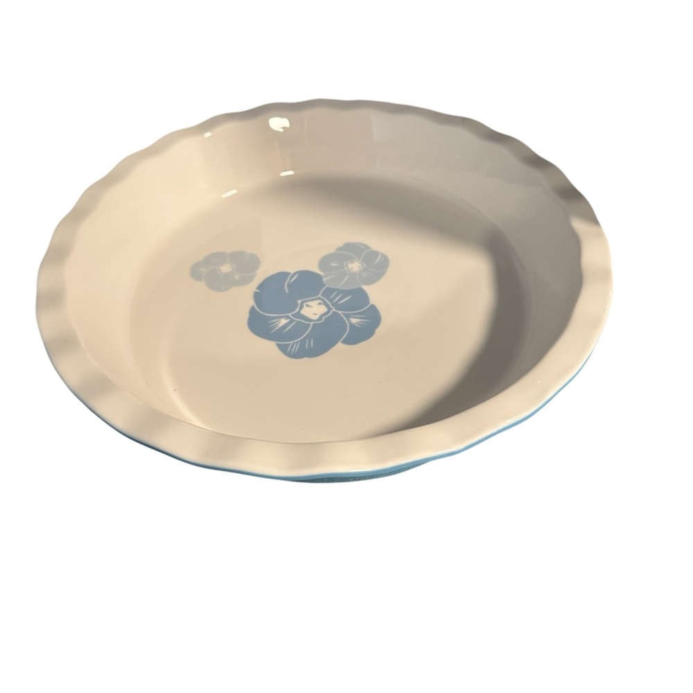Carla Hall Sweet Heritage Ruffled baking dish in Cornflower Blue NWOT